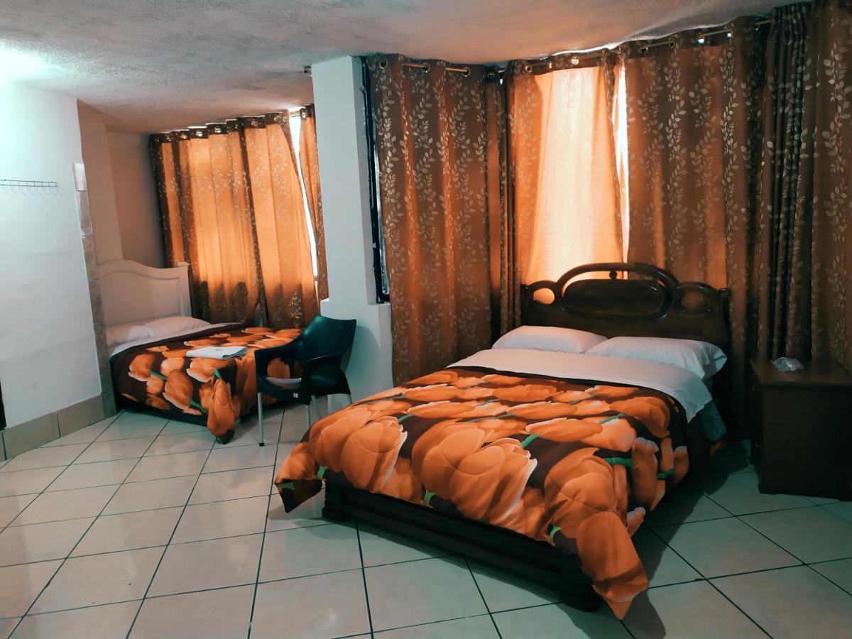 Hostal Ajavi Del Sur Кіто Екстер'єр фото